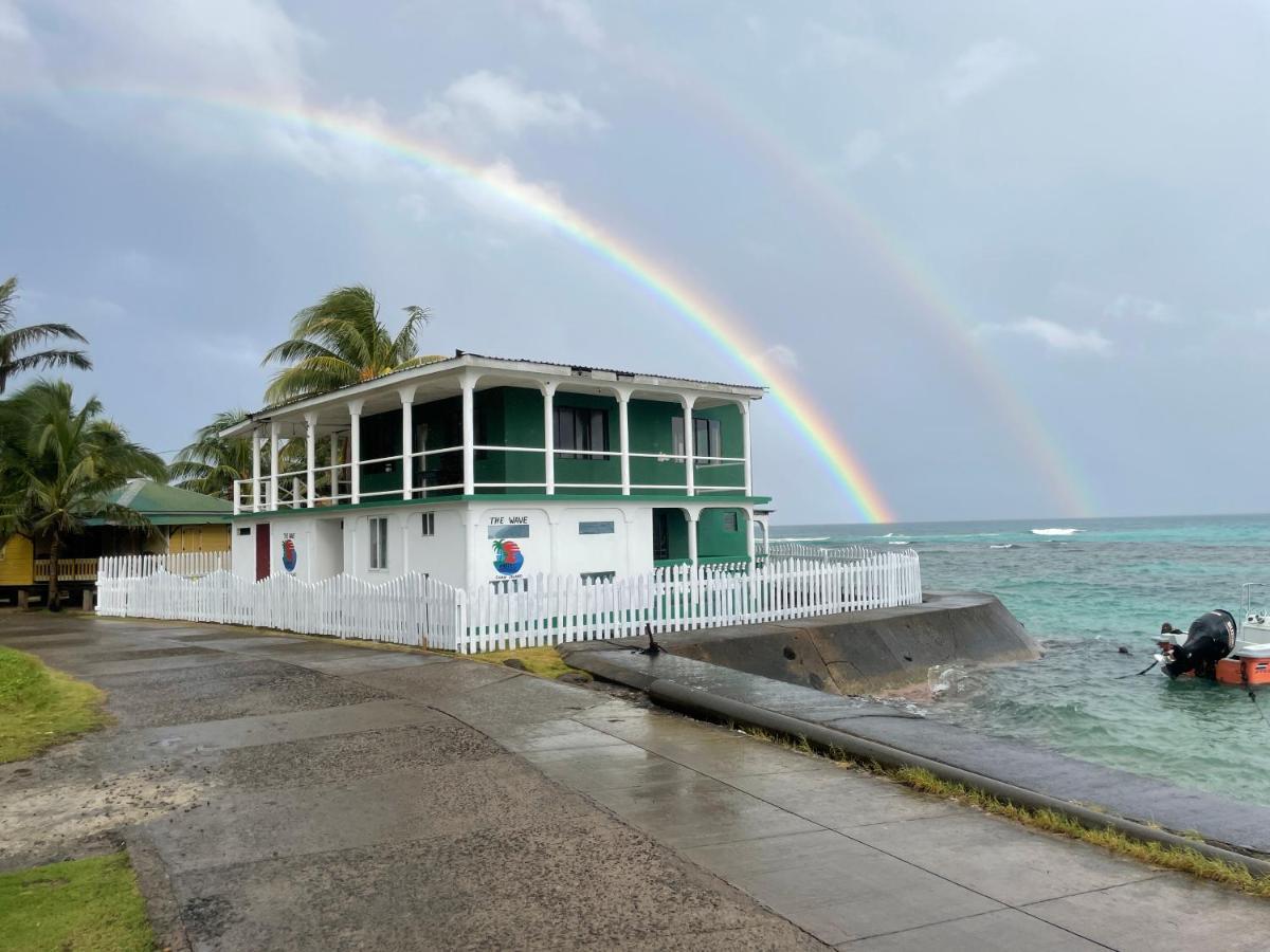 The Wave Hostel Corn Island Brig Bay Extérieur photo